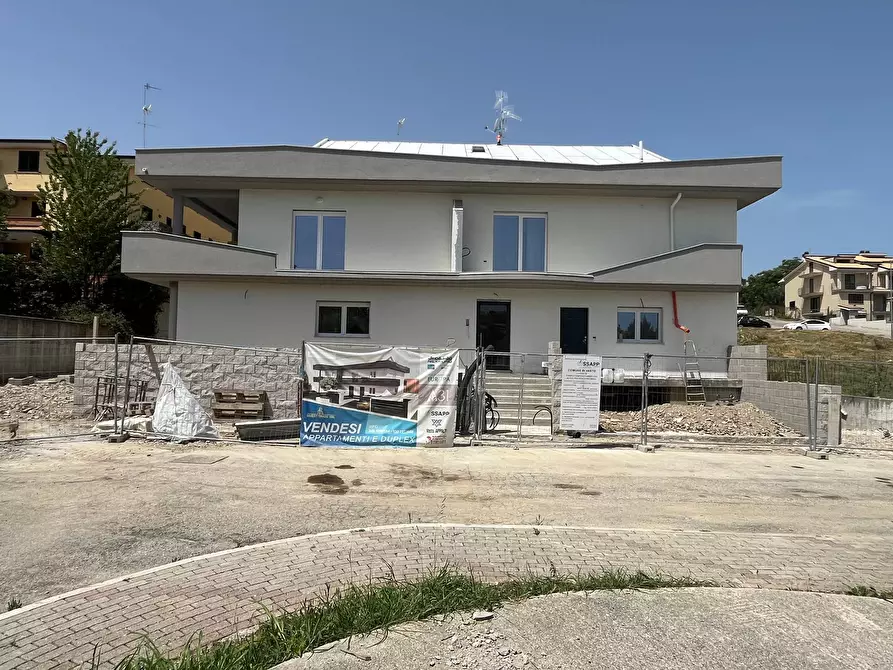 Immagine 6 di Appartamento in vendita  in VIA DON FELICE PICCIRILLI a Vasto