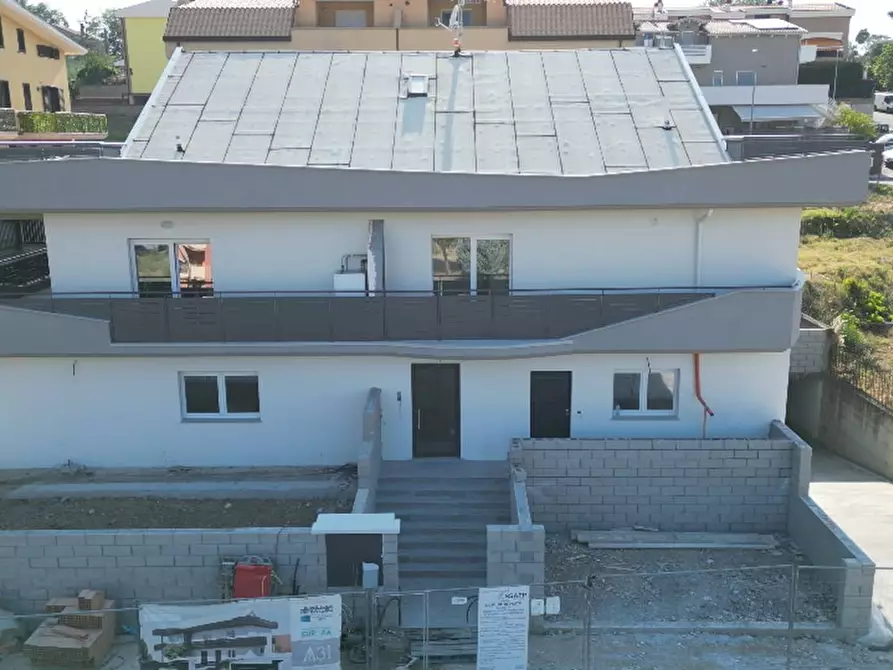 Immagine 2 di Appartamento in vendita  in VIA DON FELICE PICCIRILLI a Vasto