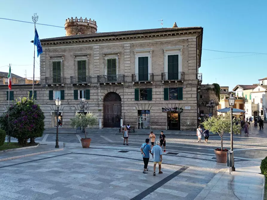 Immagine 35 di Appartamento in vendita  in PIAZZA ROSSETTI a Vasto