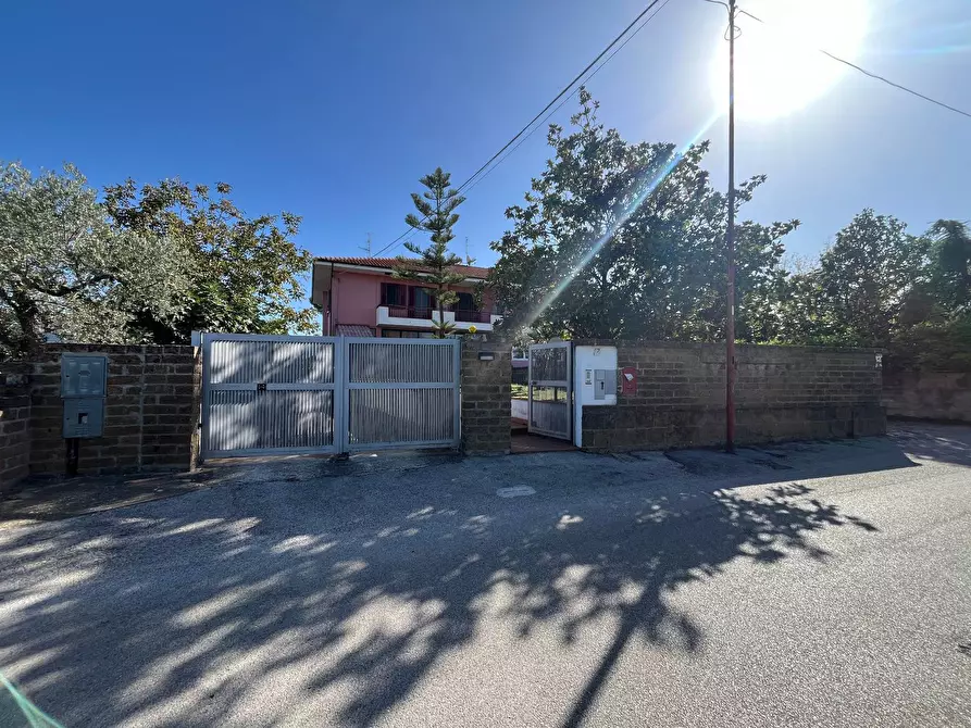 Immagine 40 di Villa in vendita  in via San Sisto a Vasto