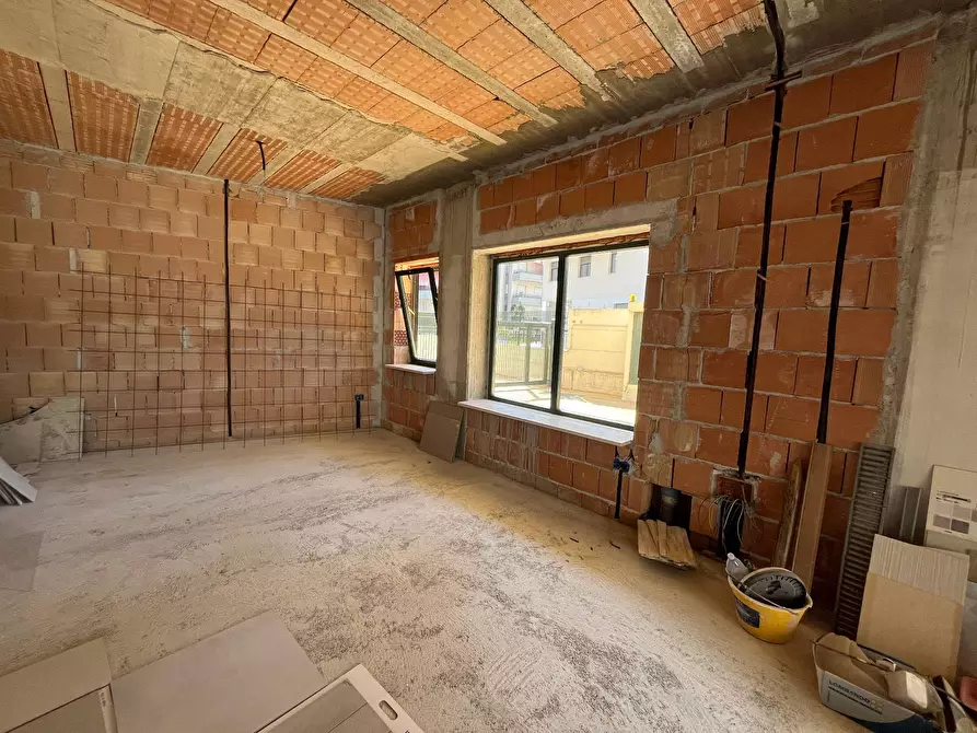 Immagine 10 di Locale commerciale in vendita  in VIA MARCO POLO a Vasto