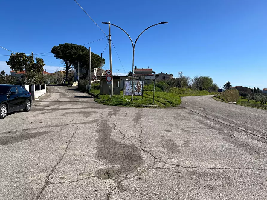 Immagine 2 di Terreno residenziale in vendita  in VIA FONTICELLI a Pollutri