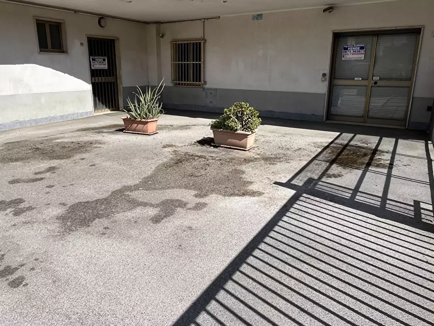 Immagine 17 di Locale commerciale in vendita  in CORSO EUROPA a Vasto