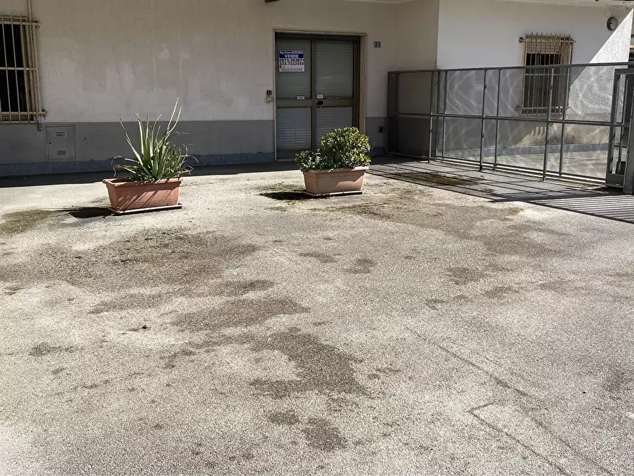 Immagine 18 di Locale commerciale in vendita  in CORSO EUROPA a Vasto