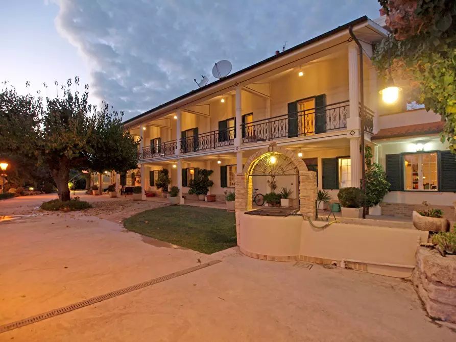 Immagine 1 di Villa in vendita  in VIA PIANO CROCE a Pollutri