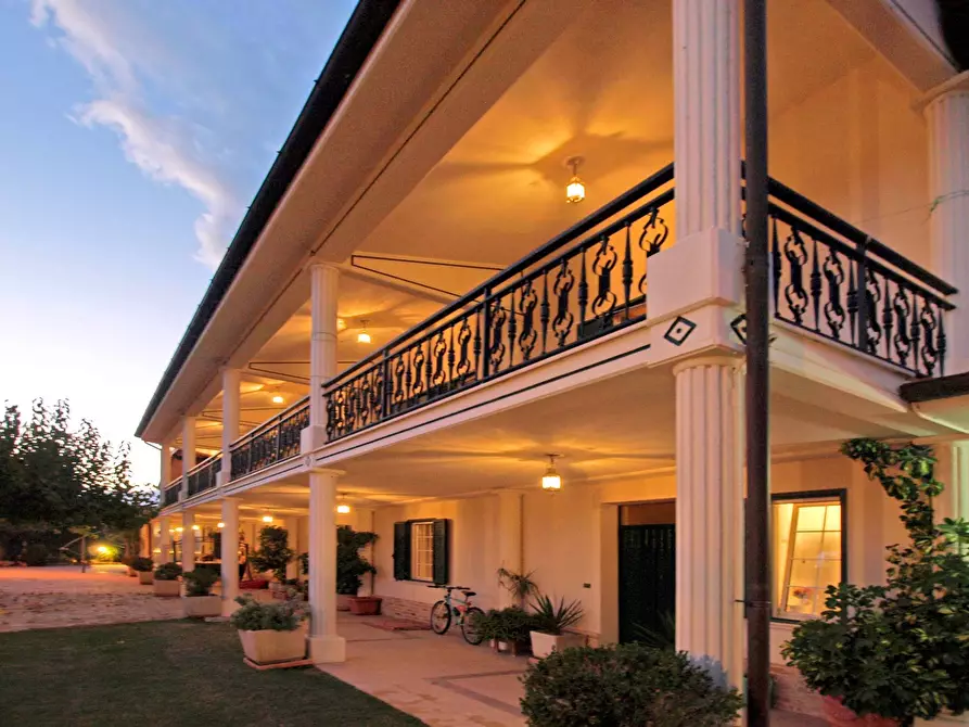 Immagine 2 di Villa in vendita  in VIA PIANO CROCE a Pollutri