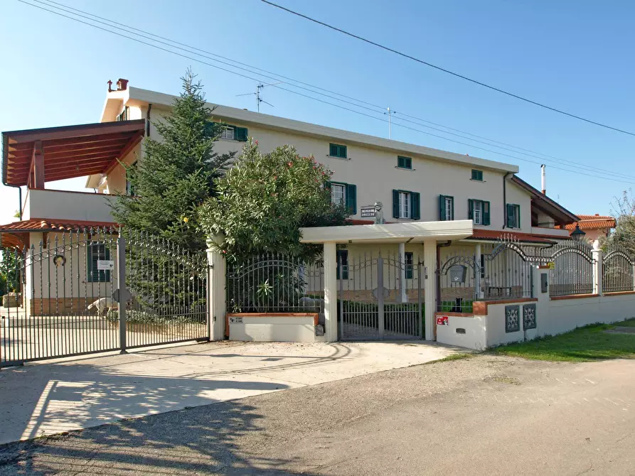 Immagine 4 di Villa in vendita  in VIA PIANO CROCE a Pollutri