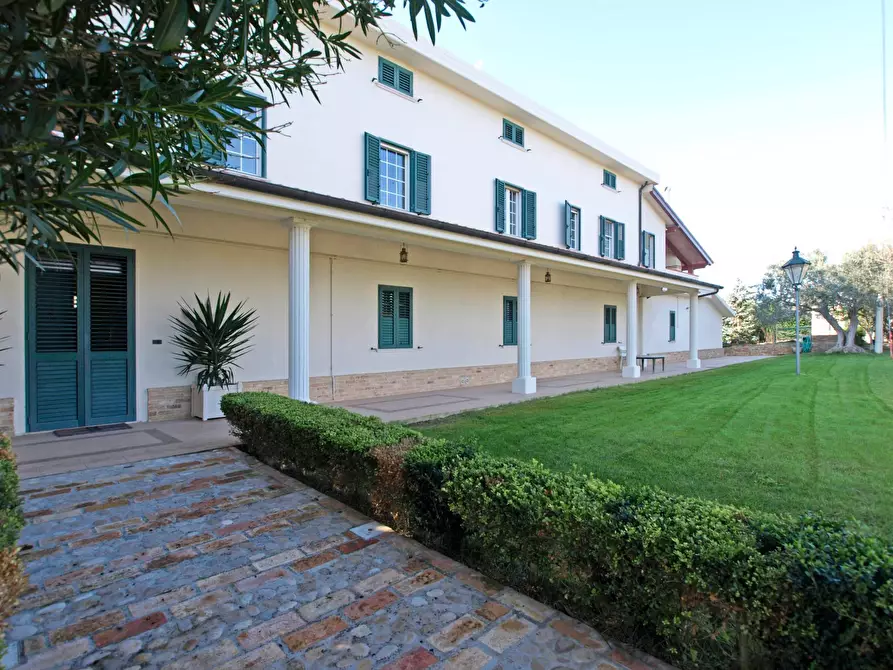 Immagine 6 di Villa in vendita  in VIA PIANO CROCE a Pollutri