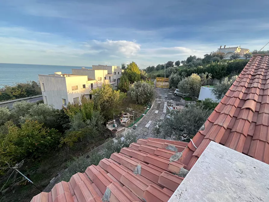 Immagine 19 di Villa in vendita  in via Alessandro III a Vasto