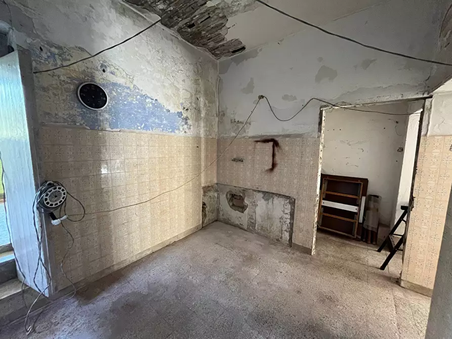 Immagine 16 di Casa semindipendente in vendita  in VIA CATONE a Vasto