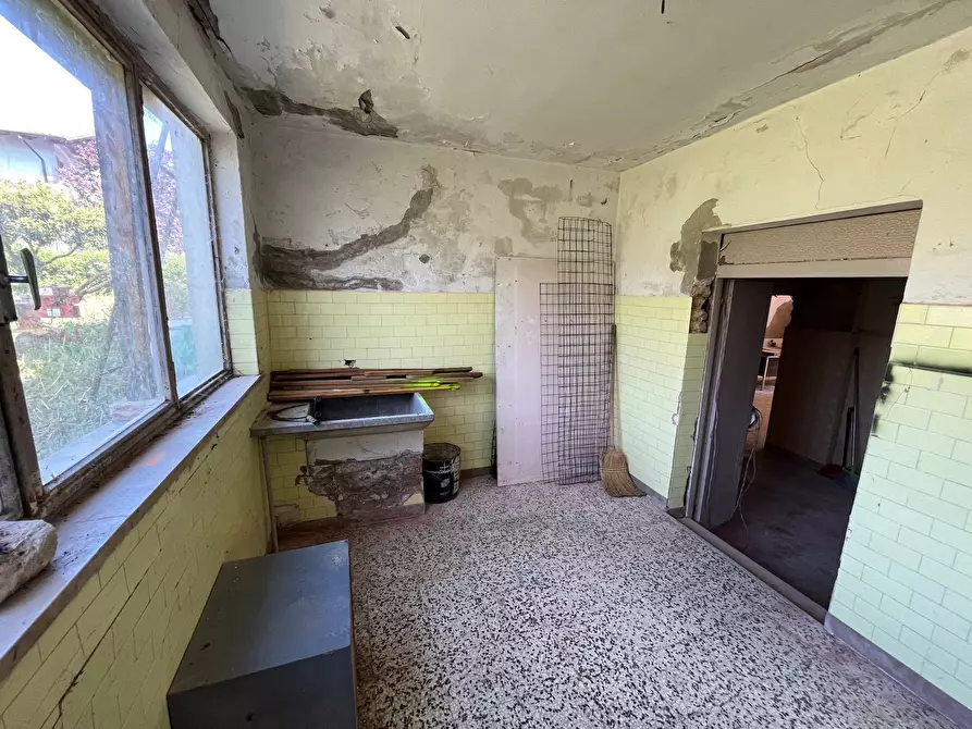 Immagine 18 di Casa semindipendente in vendita  in VIA CATONE a Vasto