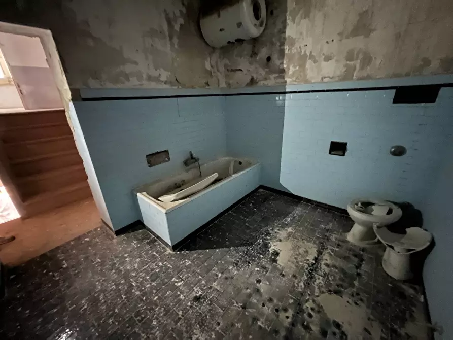 Immagine 23 di Casa semindipendente in vendita  in VIA CATONE a Vasto