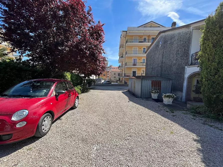 Immagine 29 di Casa semindipendente in vendita  in VIA CATONE a Vasto