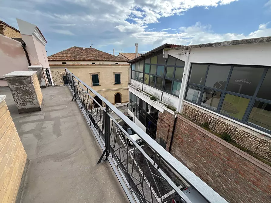 Immagine 16 di Casa semindipendente in vendita  in PIAZZA SANTA CHIARA a Vasto