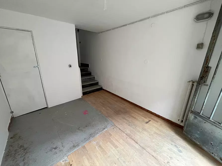 Immagine 18 di Casa semindipendente in vendita  in PIAZZA SANTA CHIARA a Vasto