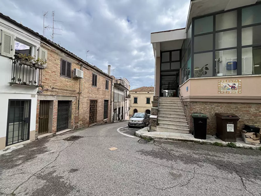 Immagine 21 di Casa semindipendente in vendita  in PIAZZA SANTA CHIARA a Vasto