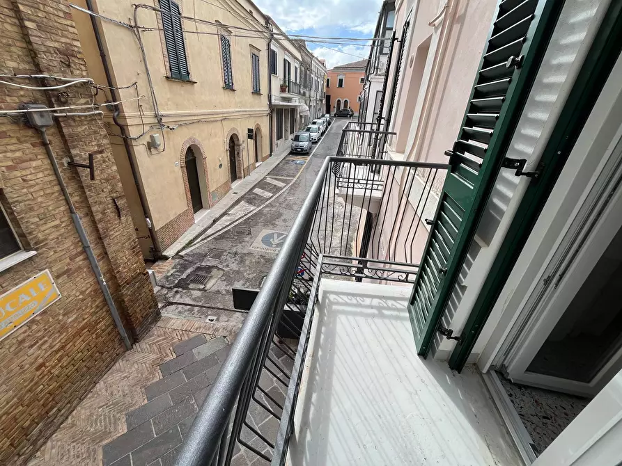 Immagine 8 di Appartamento in vendita  in VIA DELLE CISTERNE 7 a Vasto