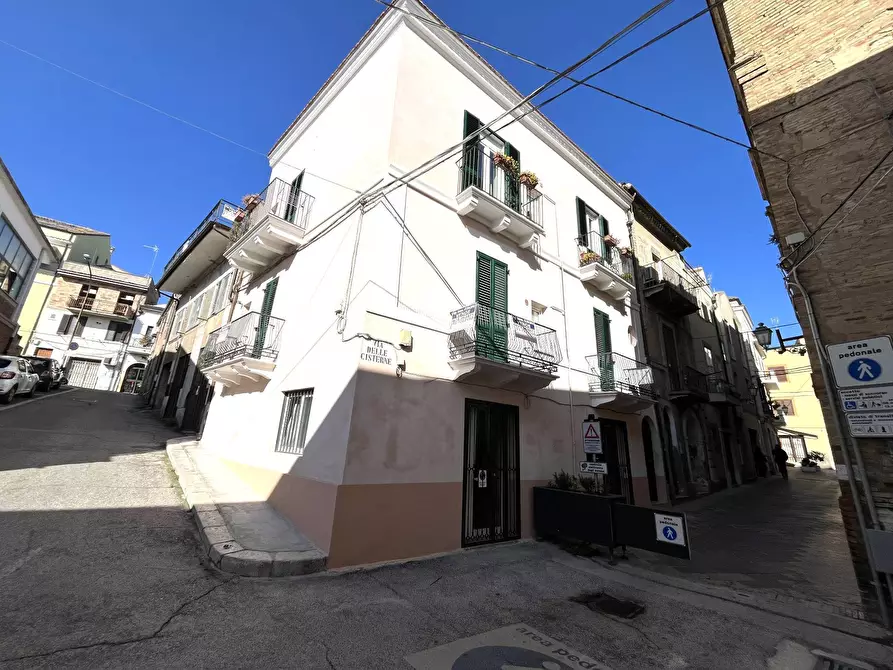 Immagine 1 di Appartamento in vendita  in VIA DELLE CISTERNE 7 a Vasto