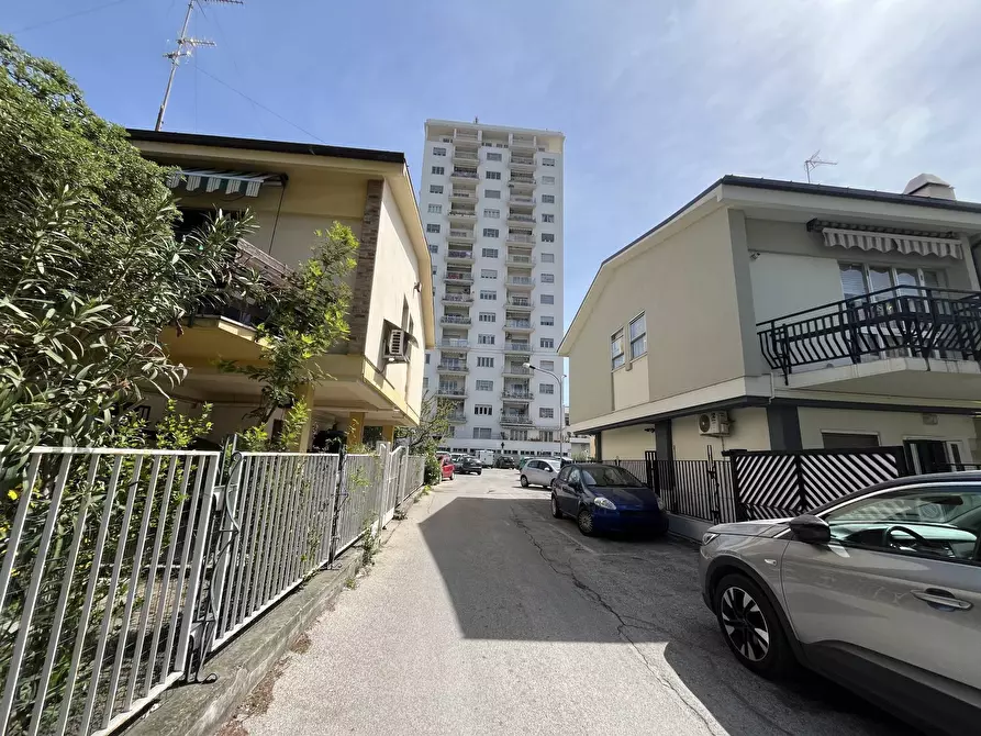 Immagine 26 di Appartamento in vendita  in CORSO MAZZINI 320 a Vasto