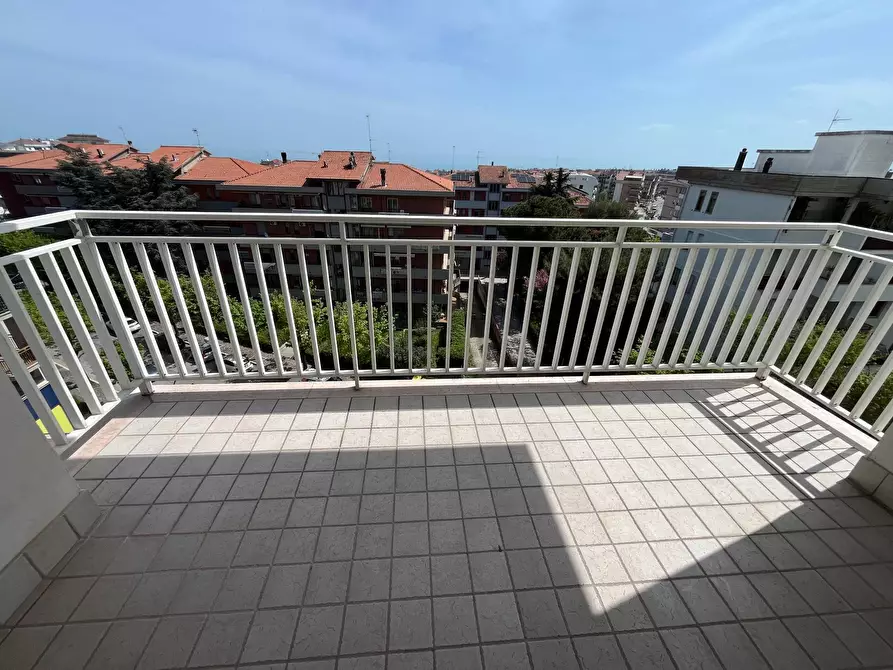 Immagine 8 di Appartamento in vendita  in CORSO MAZZINI 320 a Vasto