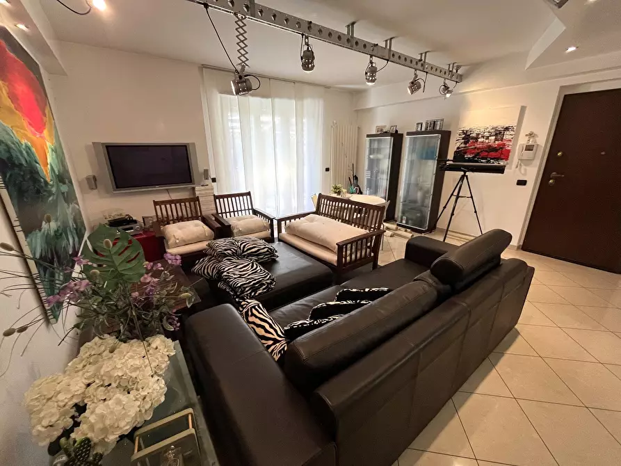 Immagine 3 di Casa indipendente in vendita  in VIA CATONE a Vasto