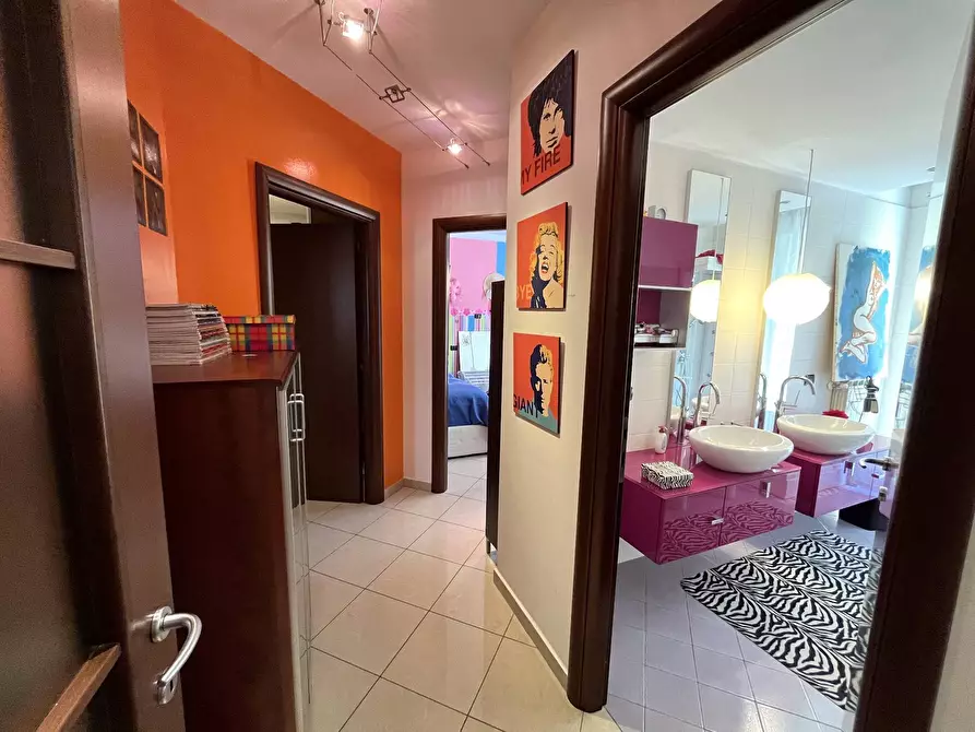 Immagine 21 di Casa indipendente in vendita  in VIA CATONE a Vasto