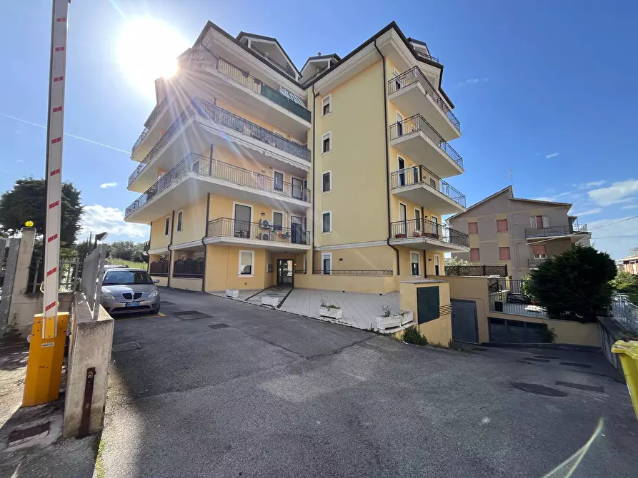Immagine 56 di Casa indipendente in vendita  in VIA CATONE a Vasto