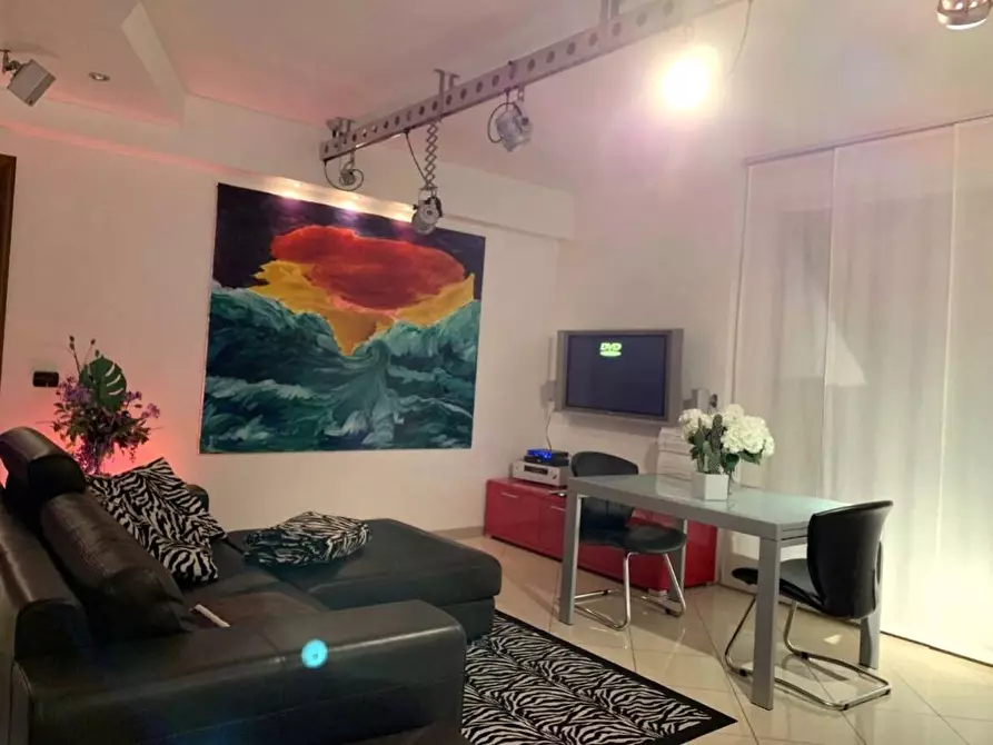 Immagine 10 di Casa indipendente in vendita  in VIA CATONE a Vasto