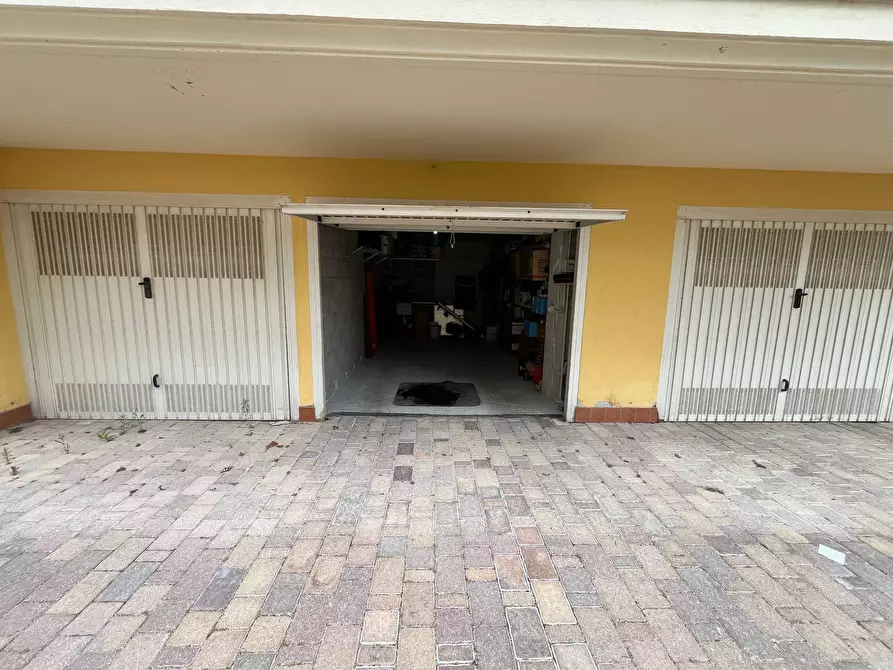 Immagine 8 di Villetta a schiera in vendita  in VIA DEL PORTO 100/R a Vasto