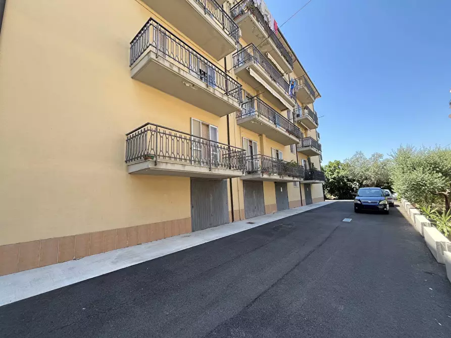 Immagine 10 di Appartamento in vendita  in VIA PIETRO MICCA a Vasto
