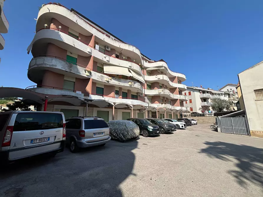 Immagine 30 di Appartamento in vendita  in VIALE DALMAZIA a Vasto