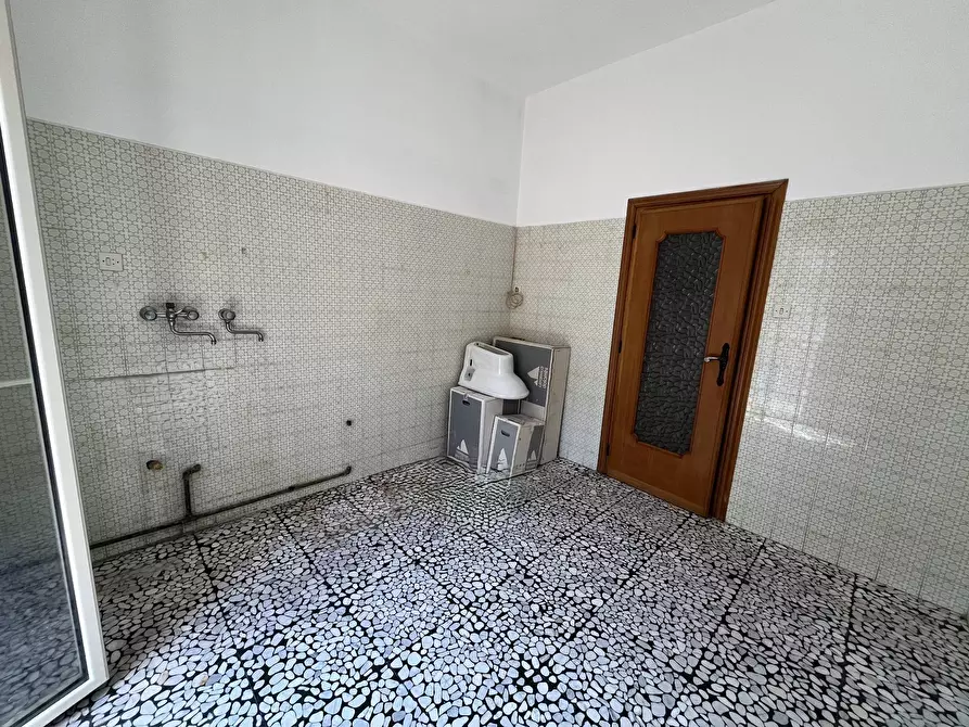 Immagine 5 di Appartamento in vendita  in VIA MICHETTI a Vasto