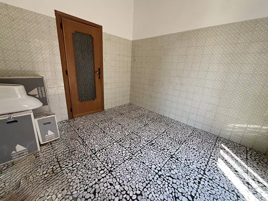 Immagine 6 di Appartamento in vendita  in VIA MICHETTI a Vasto