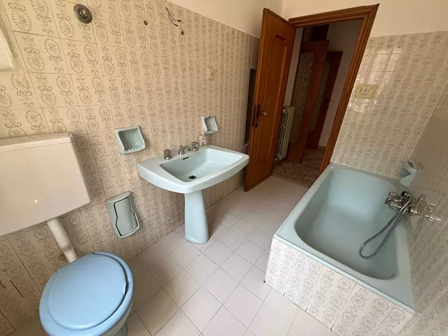 Immagine 18 di Appartamento in vendita  in VIA MICHETTI a Vasto