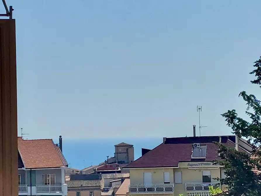 Immagine 4 di Appartamento in vendita  in VIA MICHETTI a Vasto