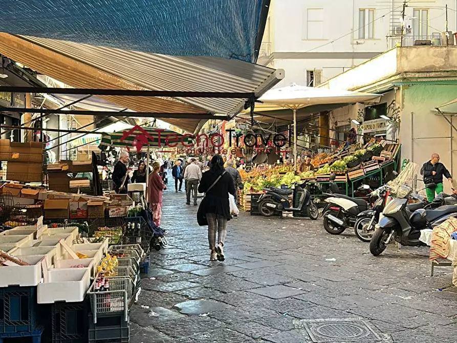 appartamento in vendita a Napoli in zona Avvocata