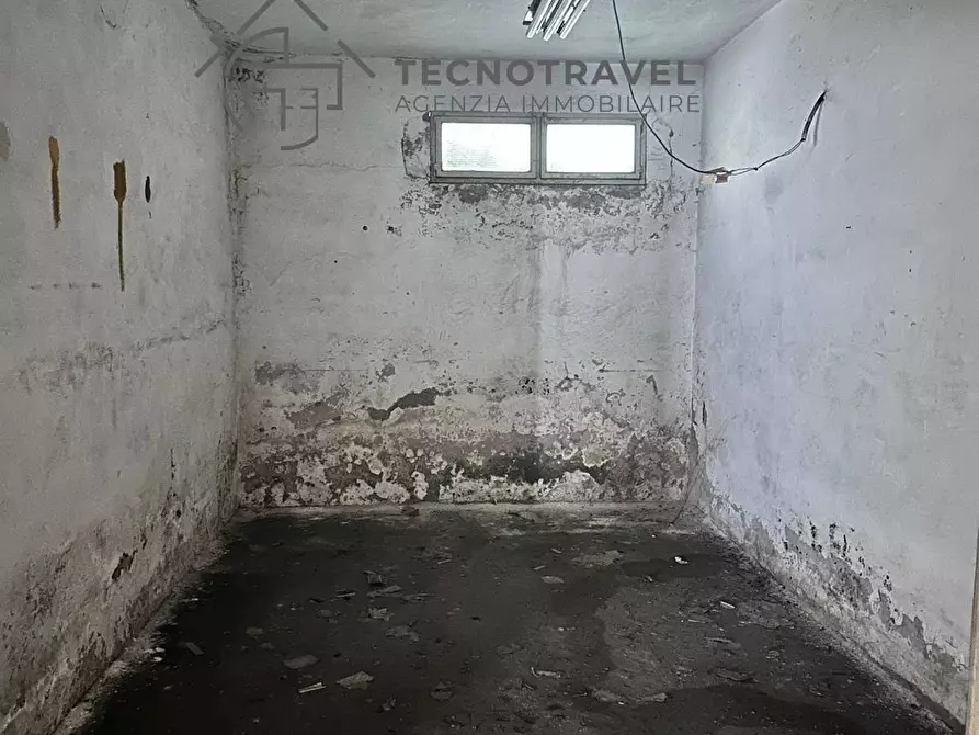 Immagine 7 di Locale commerciale in affitto  in via tasso 4 a Casavatore