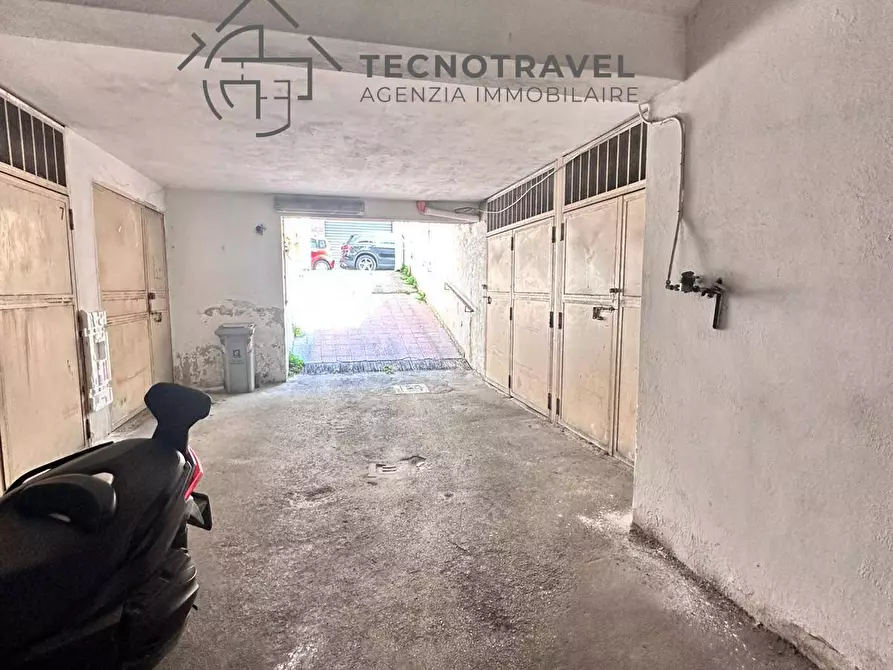 Immagine 5 di Locale commerciale in affitto  in via tasso 4 a Casavatore