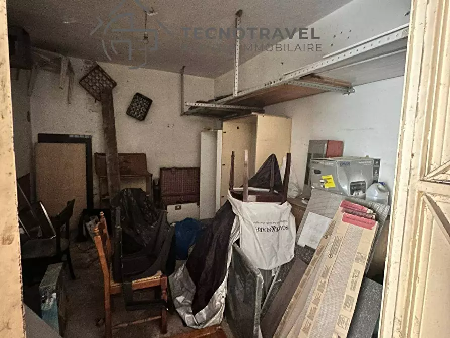 Immagine 4 di Locale commerciale in affitto  in via tasso 4 a Casavatore