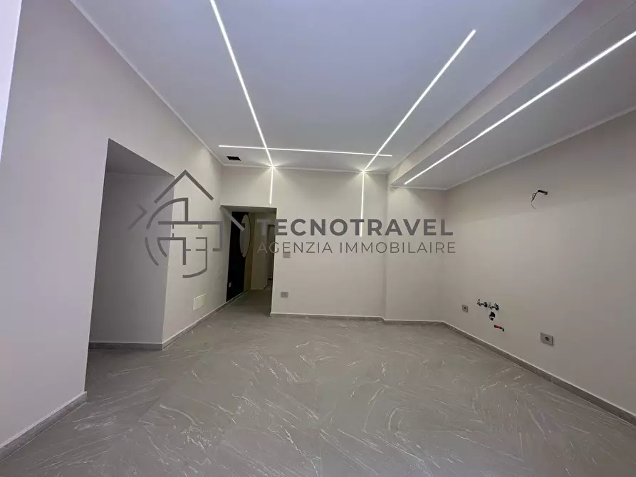 Immagine 4 di Appartamento in vendita  in Salita Santa Maria Apparente 8 a Napoli