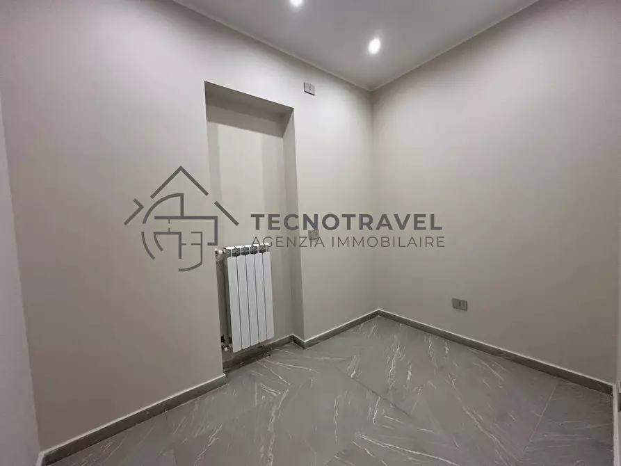 Immagine 14 di Appartamento in vendita  in Salita Santa Maria Apparente 8 a Napoli