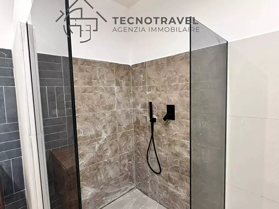 Immagine 22 di Appartamento in vendita  in Salita Santa Maria Apparente 8 a Napoli