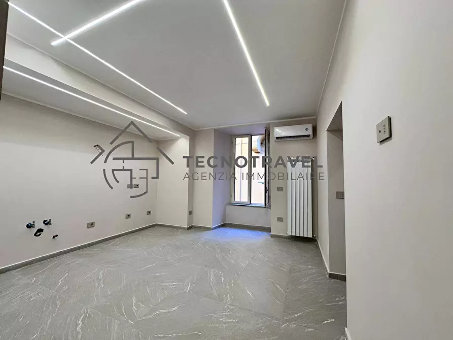 Immagine 8 di Appartamento in vendita  in Salita Santa Maria Apparente 8 a Napoli