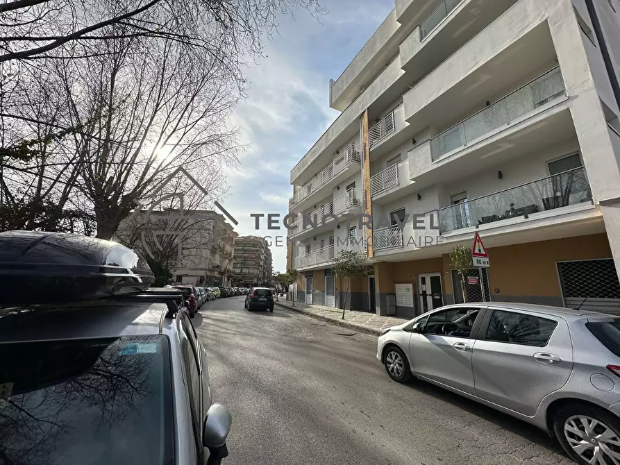 Immagine 3 di Locale commerciale in affitto  in via pio xii 43 a Casoria