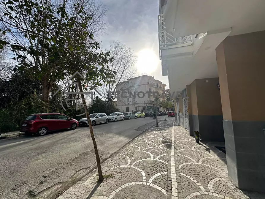 Immagine 1 di Locale commerciale in affitto  in via pio xii 43 a Casoria