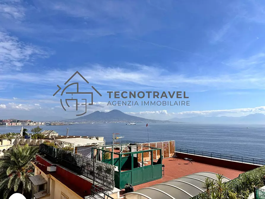 Immagine 17 di Appartamento in vendita  in via del parco carelli 42 a Napoli