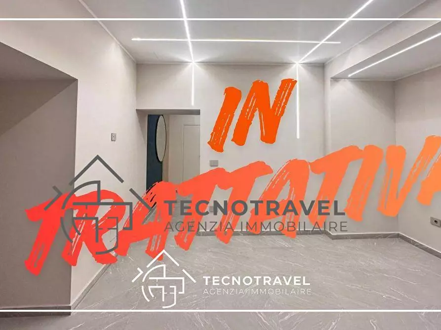 Immagine 1 di Appartamento in vendita  in Salita Santa Maria Apparente 8 a Napoli