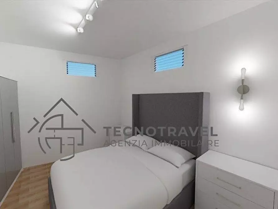 Immagine 3 di Appartamento in vendita  in via baffi 15 a Napoli