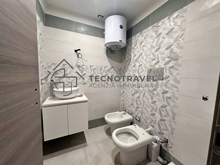 Immagine 9 di Appartamento in vendita  in Via Pasquale Baffi 15 a Napoli