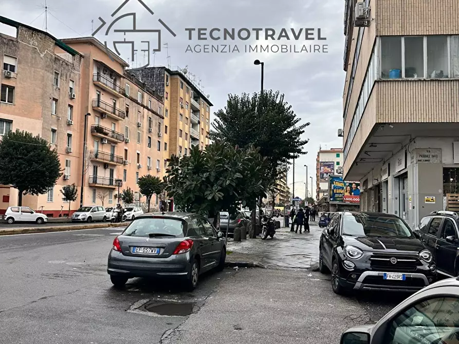 Immagine 11 di Appartamento in vendita  in Via Pasquale Baffi 15 a Napoli